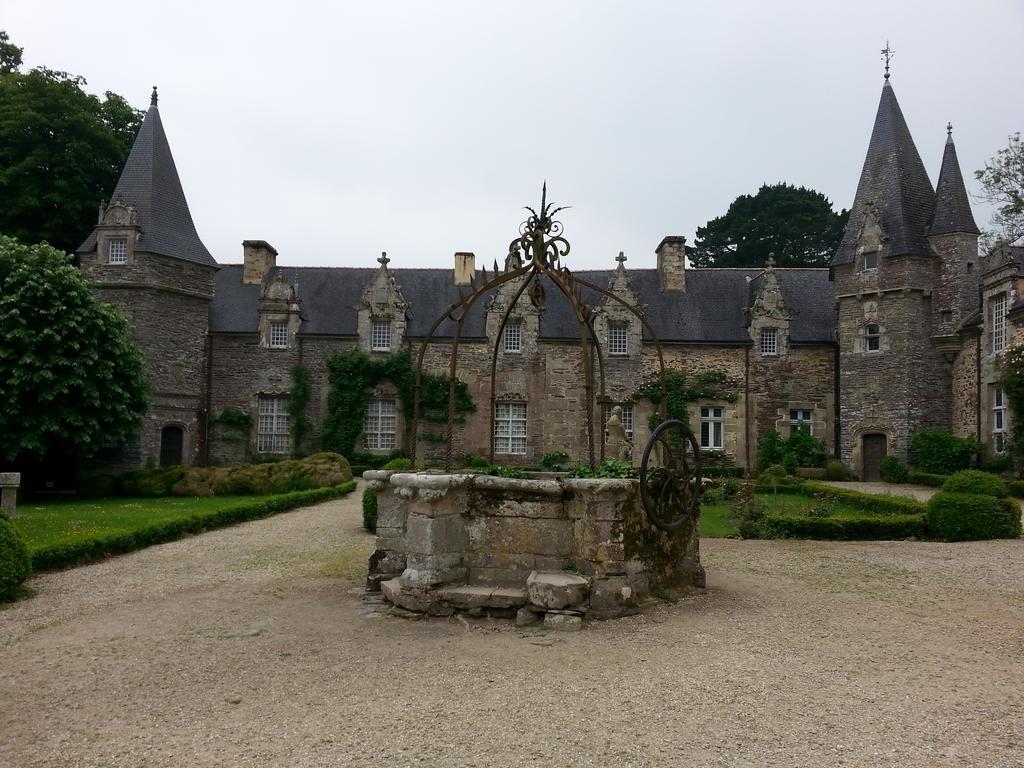 Un Weekend A Rochefort-En-Terre Hotel Esterno foto